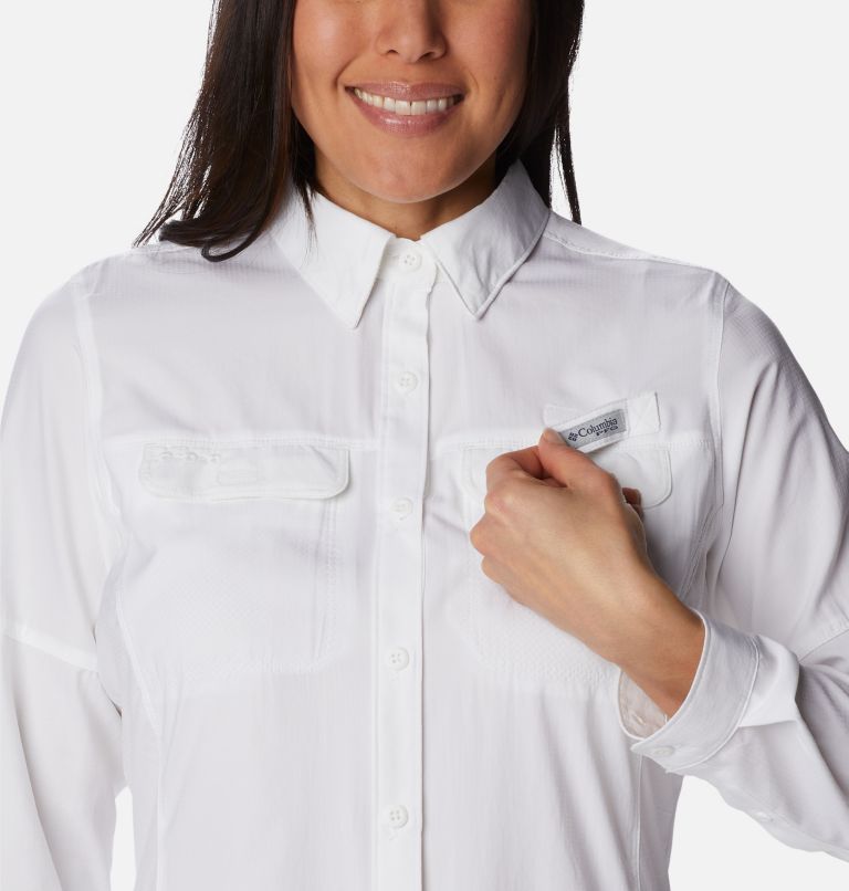 Thumbnail: Women's PFG Skiff Guide Woven Long Sleeve Shirt, Color: White, image 4