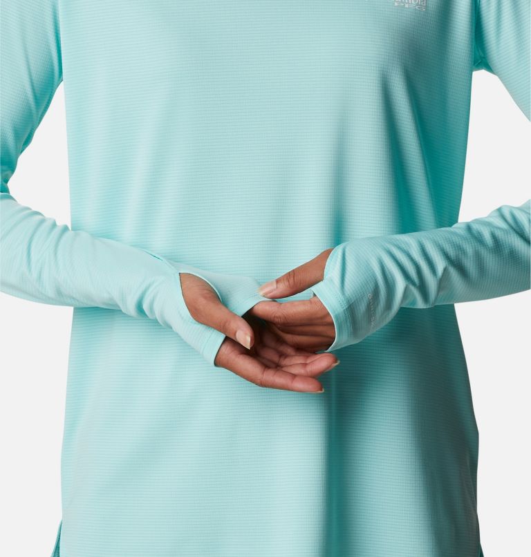 Thumbnail: Women's PFG Skiff Guide Knit Long Sleeve Shirt, Color: Gulf Stream, image 6