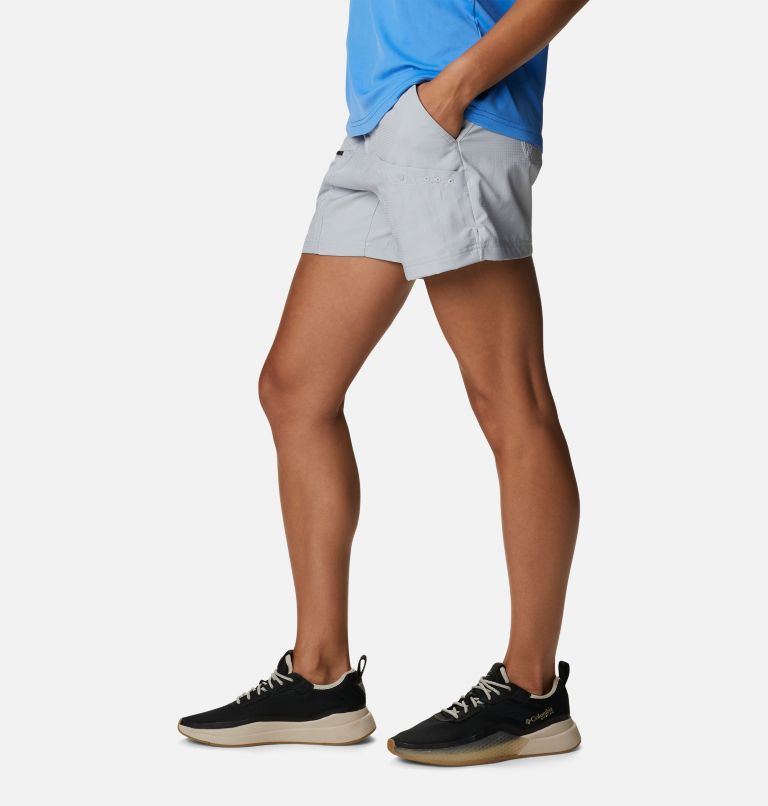 Women's PFG Skiff Guide Shorts, Color: Cirrus Grey, image 3
