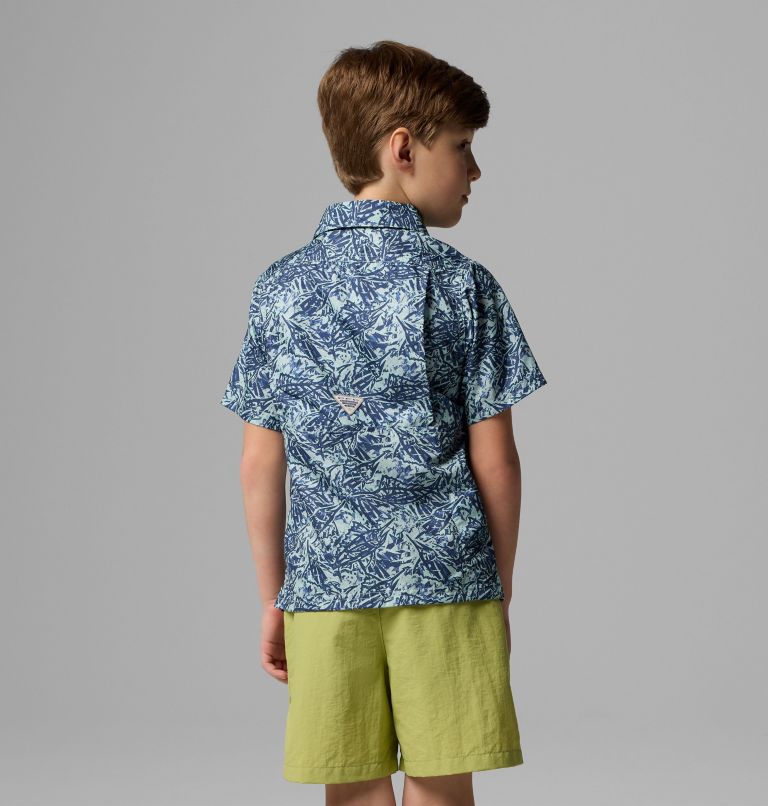 Boys' PFG Super Slack Tide Short Sleeve Camp Shirt, Color: Crushed Blue Marlin Palms, image 2