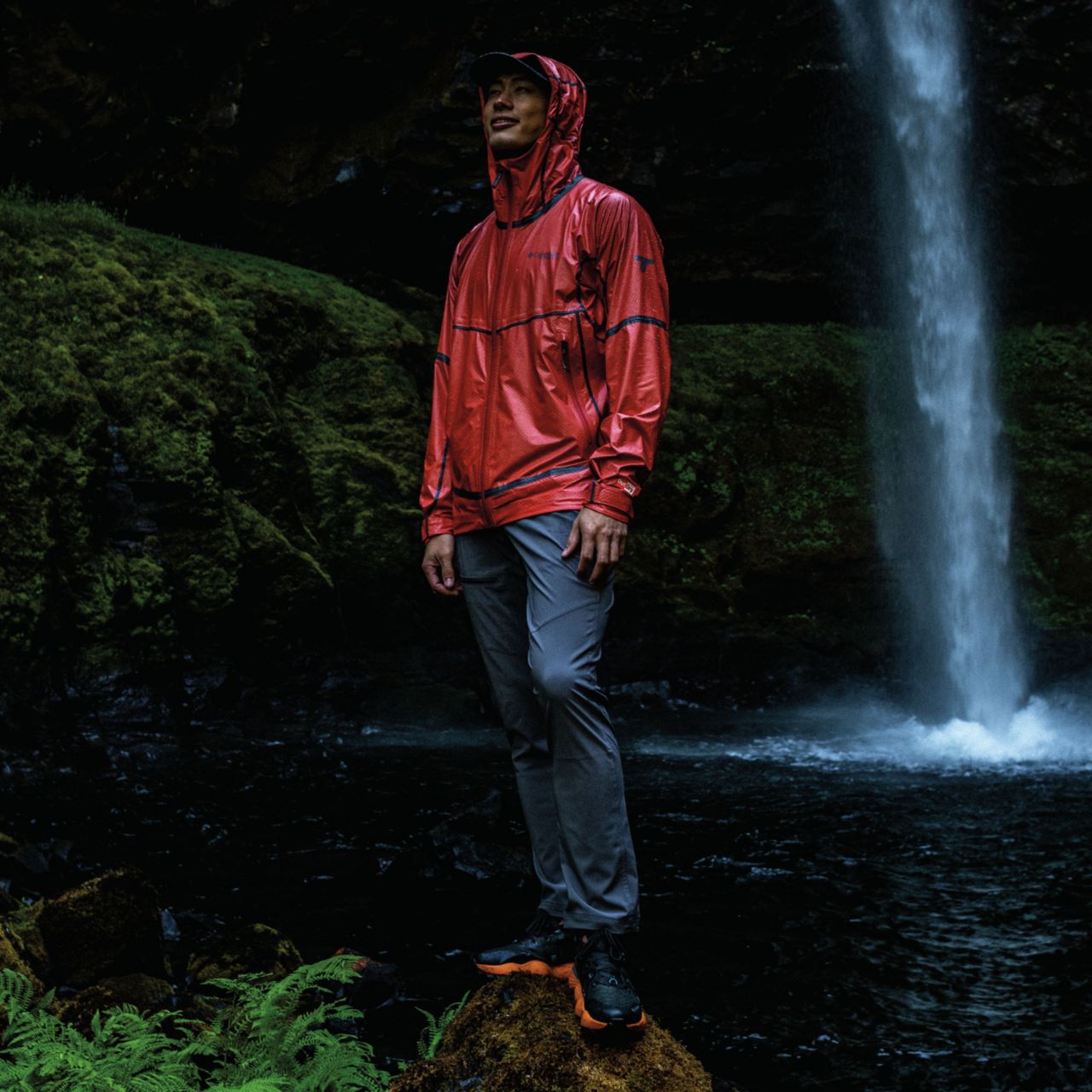 Men's OutDry™ Extreme Mesh Hooded Rain Shell Jacket 12
