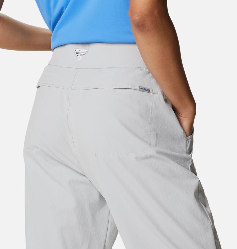 Thumbnail: Women's PFG Sun Drifter Woven Pants, Color: Cool Grey, image 5