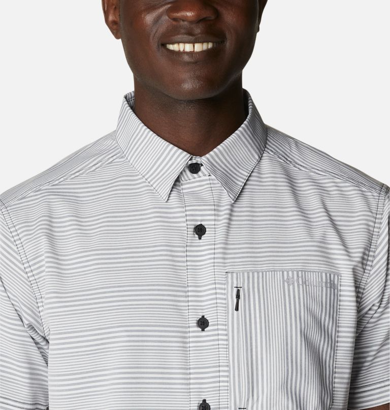 Men's Twisted Creek III Short Sleeve Shirt, Color: Black Wave Crest Stripe, image 4