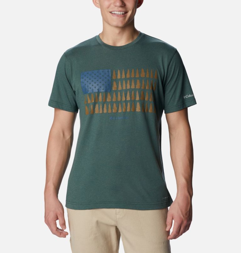 Thumbnail: Camiseta estampada Thistletown Hills para hombre, Color: Spruce Heather, Treestriped Flag, image 1