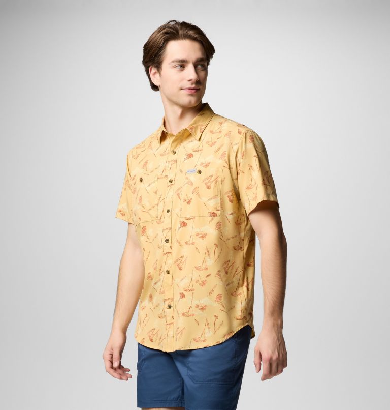 Men's Utilizer Printed Woven Short Sleeve Shirt, Color: Sand Dune Yarrow Mirage, image 3