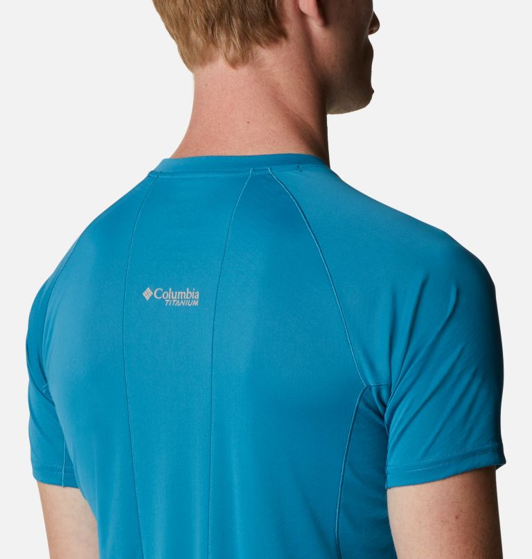 Thumbnail: Men's Titan Pass Short Sleeve Shirt, Color: Deep Marine, image 5