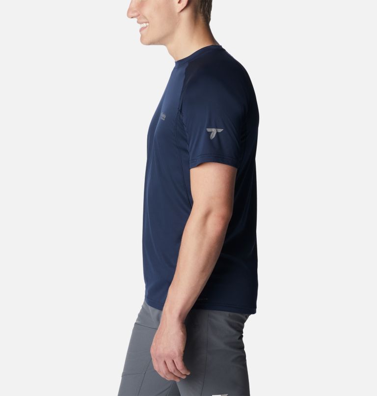 Thumbnail: Men's Titan Pass Short Sleeve Shirt, Color: Collegiate Navy, image 3