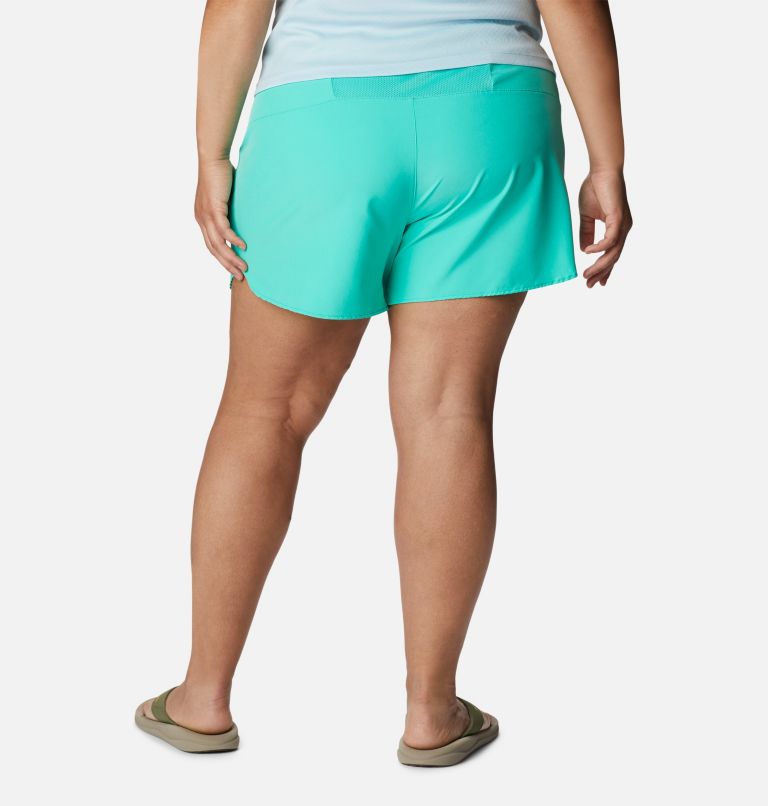 Thumbnail: Women's Columbia Hike Shorts - Plus Size, Color: Electric Turquoise, image 2
