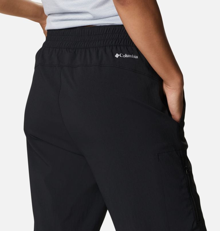 Thumbnail: Women's On The Go Long Shorts, Color: Black, image 5