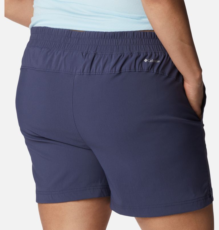 Thumbnail: Women's On The Go Shorts - Plus Size, Color: Nocturnal, image 5