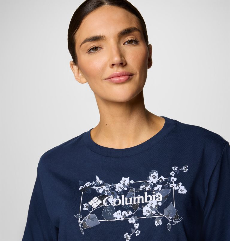 Camiseta holgada North Cascades para mujer, Color: Collegiate Navy, Floral Emblem, image 5