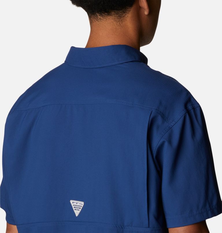 Thumbnail: Men's PFG Skiff Guide Woven Short Sleeve Shirt, Color: Carbon, image 5