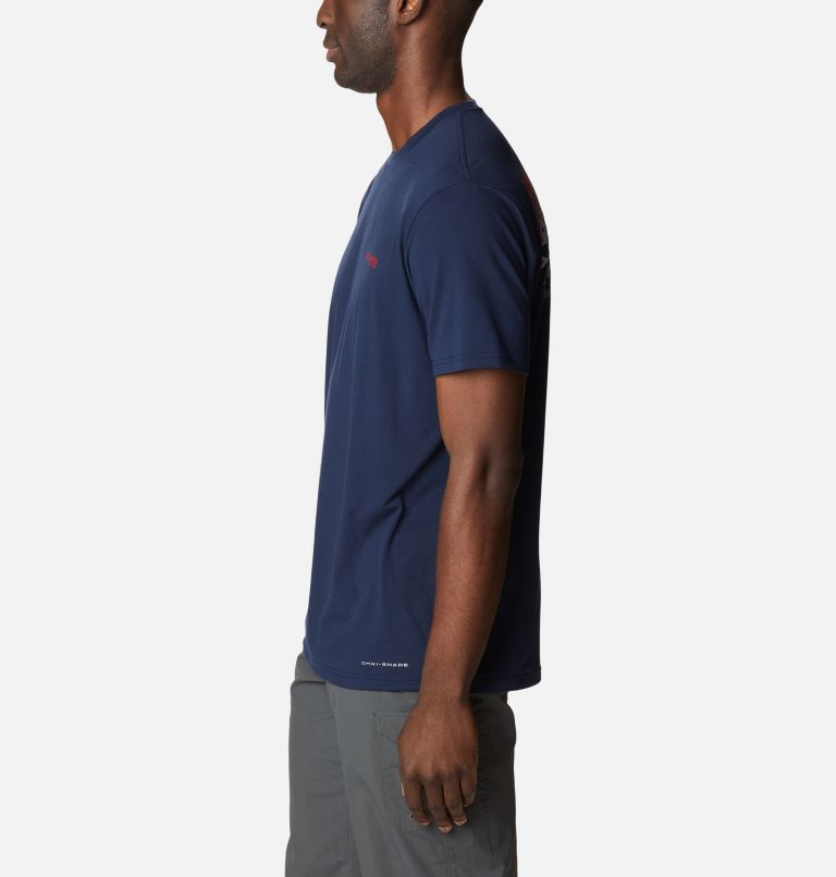 Men's PFG Fish Flag Tech Short Sleeve Shirt, Color: Collegiate Navy, Red Spark Gradient, image 3