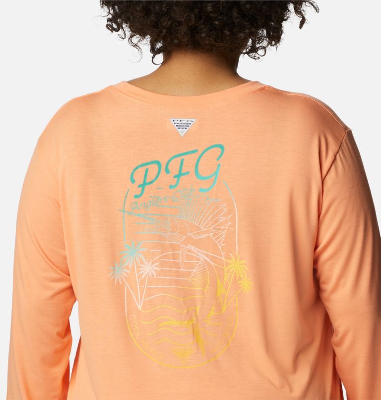 Thumbnail: Women's PFG Slack Water Graphic Long Sleeve Shirt - Plus Size, Color: Bright Nectar, Elctrc Turq Gradient, image 5