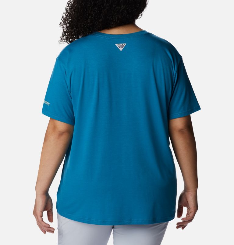 Women's PFG Slack Water Graphic Short Sleeve Shirt - Plus Size, Color: Deep Marine, Trout