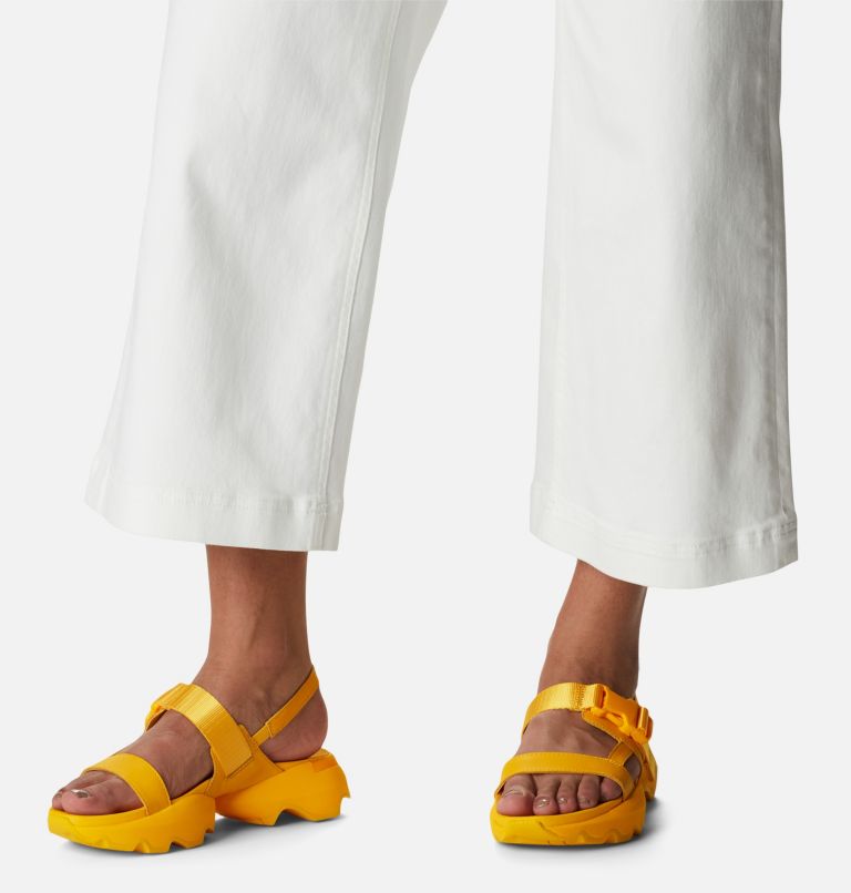 Thumbnail: Sandale à enfiler Kinetic Impact pour les femmes, Color: Electric Mango, Electric Mango, image 8