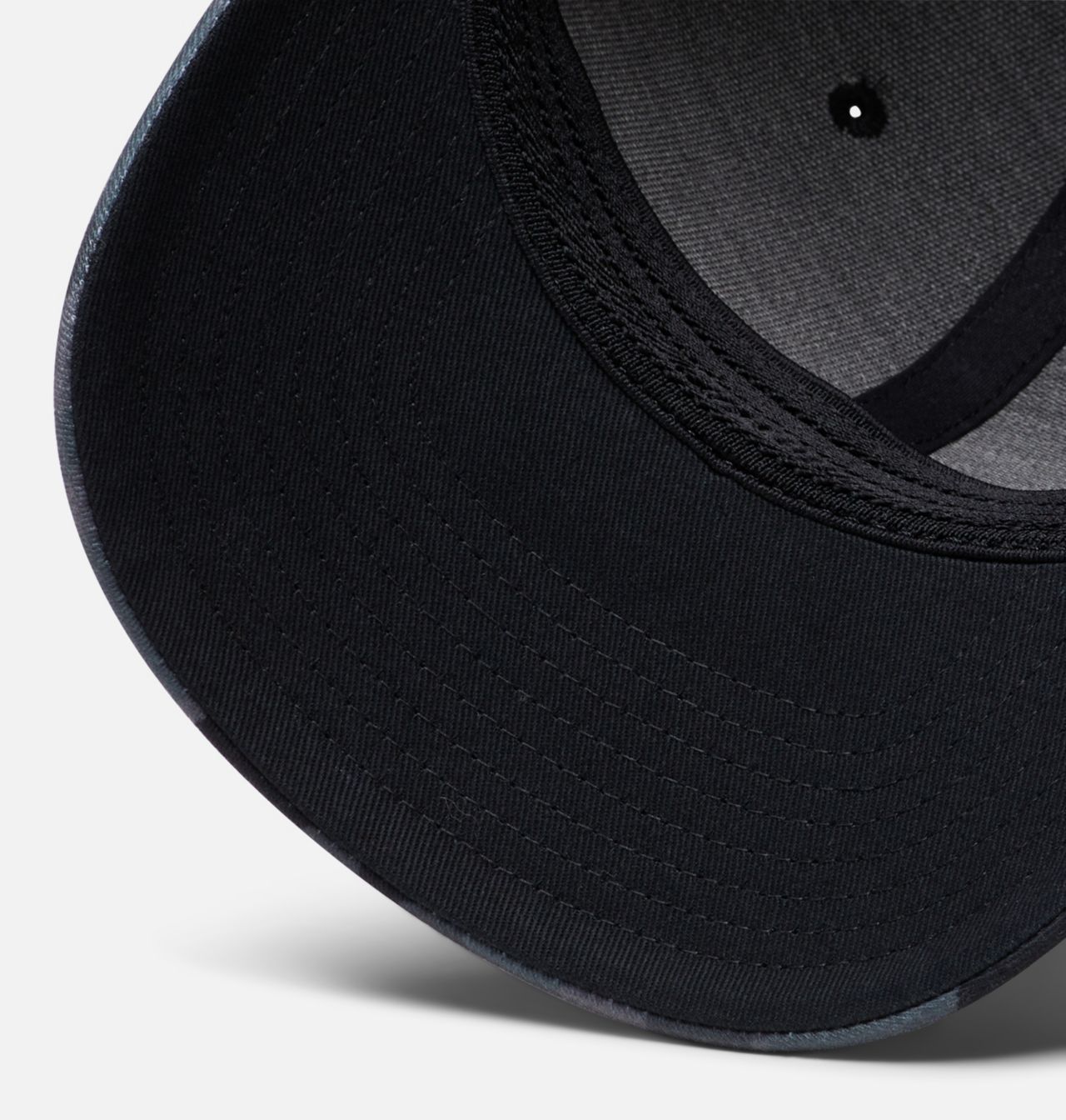 Columbia Tree Flag™ Mesh Snapback 3