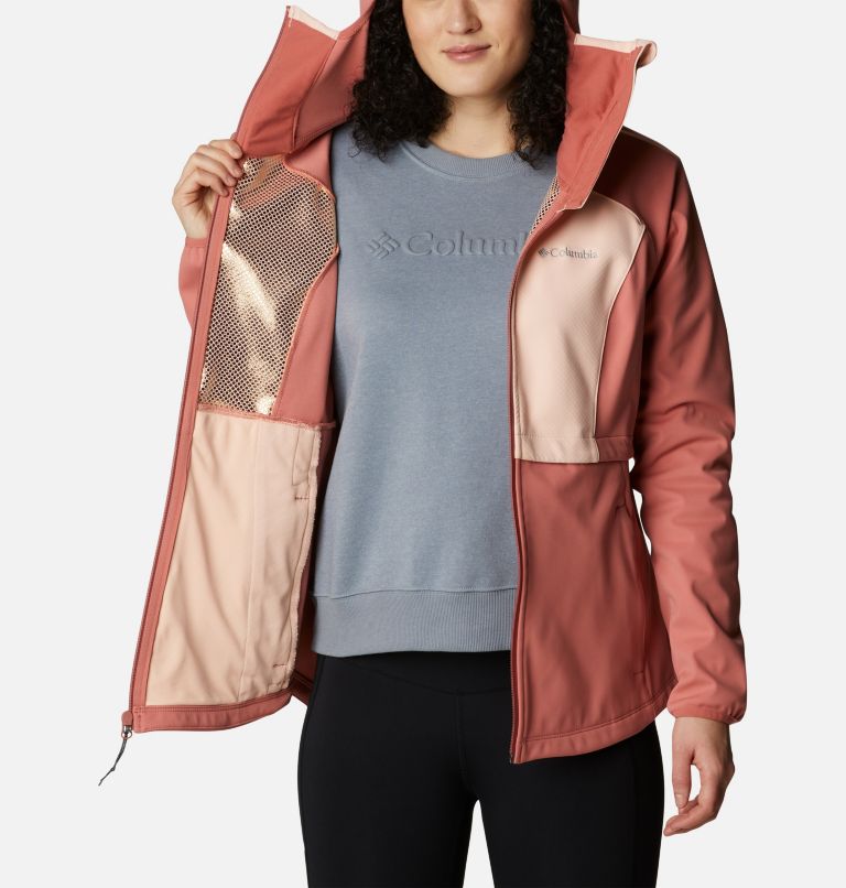 Women's Canyon Meadows Omni-Heat Infinity Softshell Jacket, Color: Dark Coral, Peach Blossom, image 5