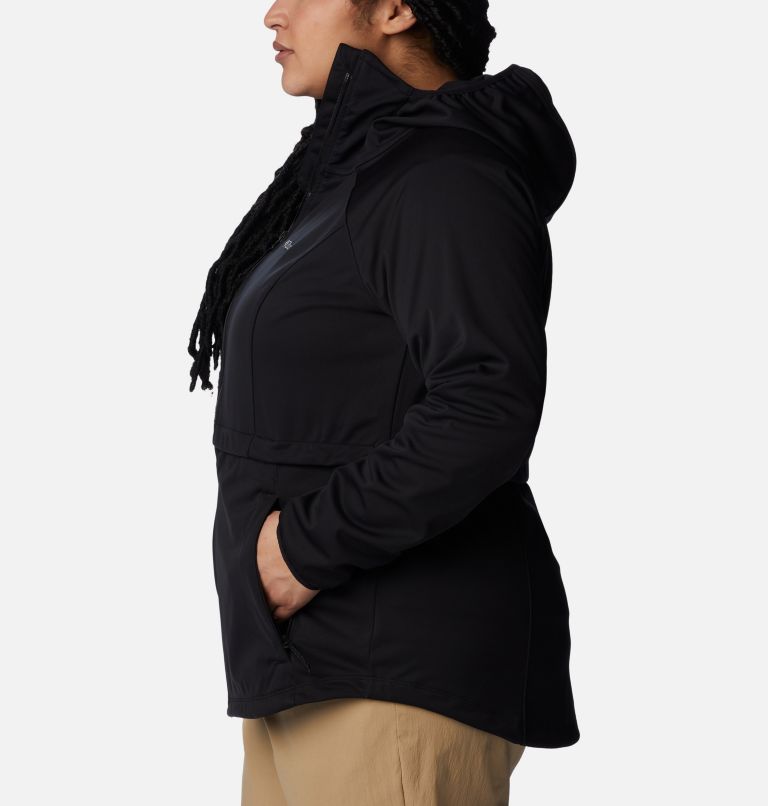 Thumbnail: Women's Canyon Meadows Softshell Jacket - Plus Size, Color: Black, image 3