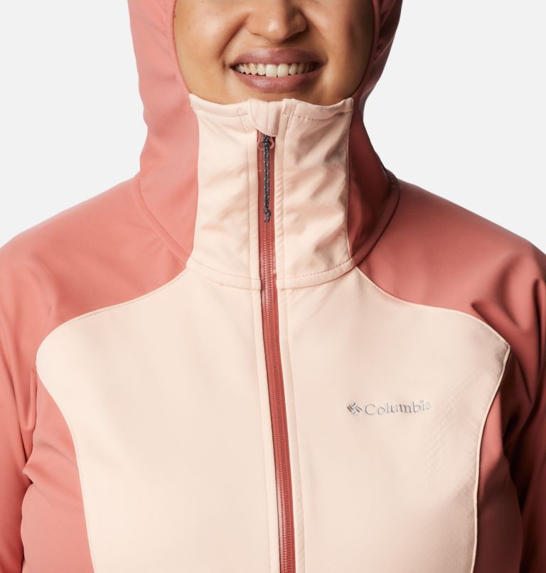 Women's Canyon Meadows Omni-Heat Infinity Softshell Jacket - Plus Size, Color: Dark Coral, Peach Blossom, image 4