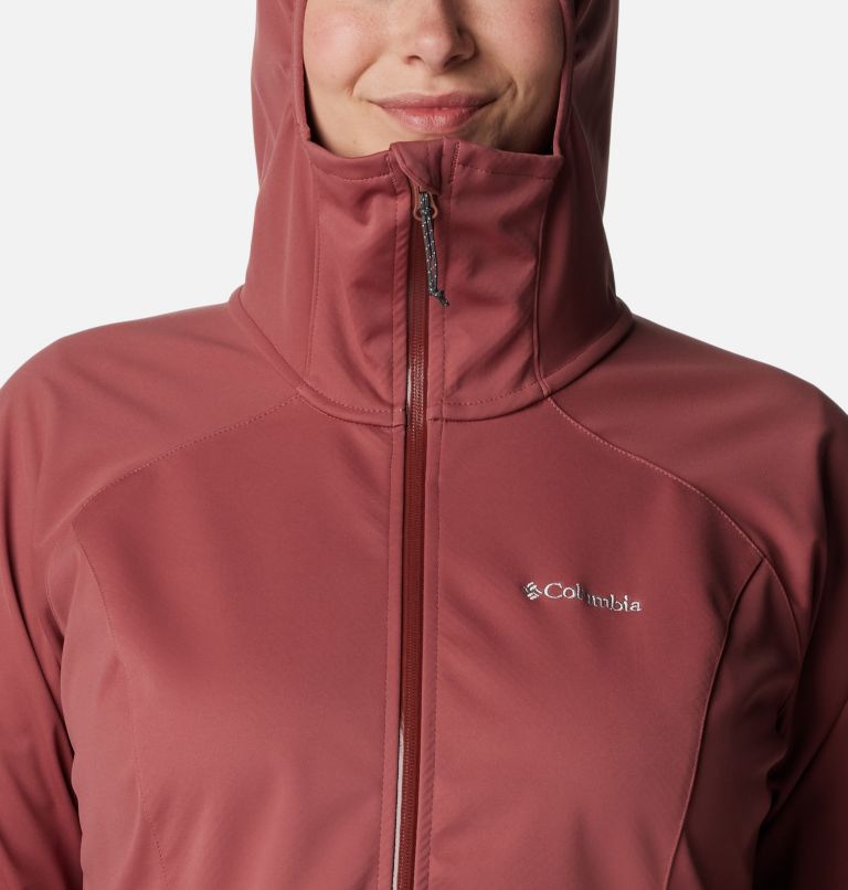 Thumbnail: Women's Canyon Meadows Softshell Jacket - Plus Size, Color: Beetroot, image 4