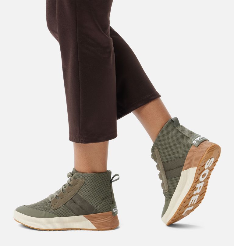 Thumbnail: Women's Out N About III Waterproof Mid Sneaker, Color: Stone Green, Gum, image 8