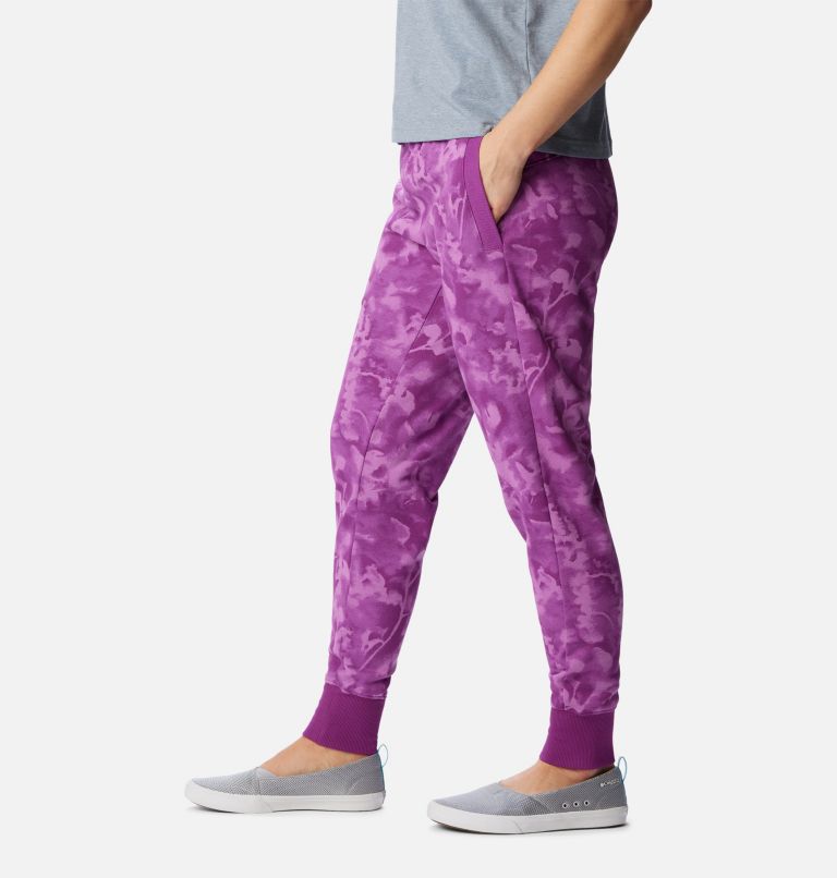 Thumbnail: Women's PFG Slack Water French Terry Joggers, Color: Berry Jam, Sunwashed, image 3