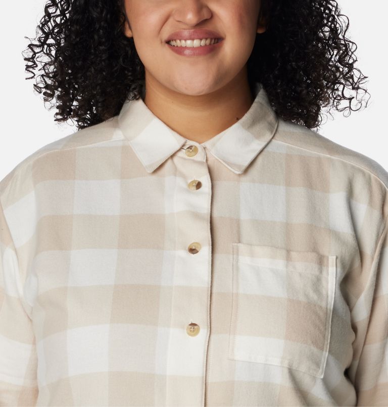 Thumbnail: Women's Holly Hideaway Flannel Shirt - Plus Size, Color: Sea Salt Buffalo Check, image 4