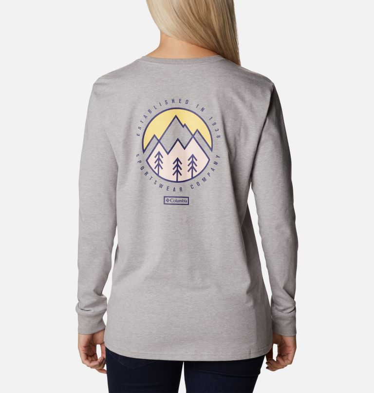 Thumbnail: Women's North Cascades Back Graphic Long Sleeve T-Shirt, Color: Columbia Grey Heather, Outdoor Park, image 2