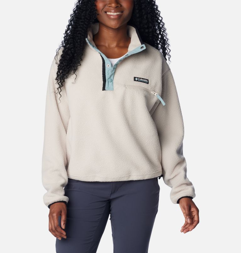 The iconic Helvetia Half-Snap Fleece Pullover features Sherpa pile