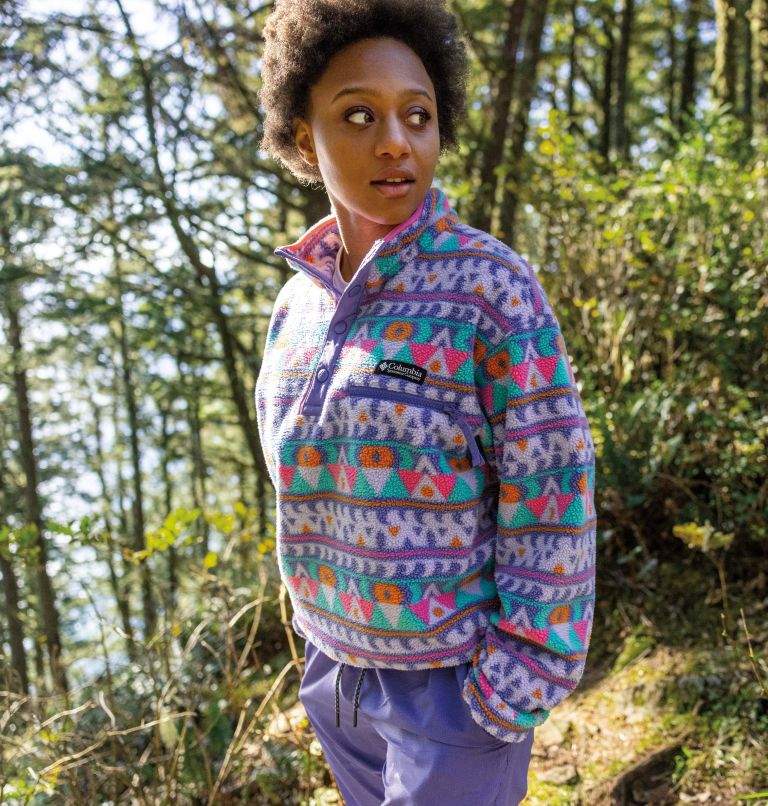 Thumbnail: Women's Helvetia Cropped Half Snap Fleece Pullover, Color: Purple Lotus, Camp Blanket, image 6