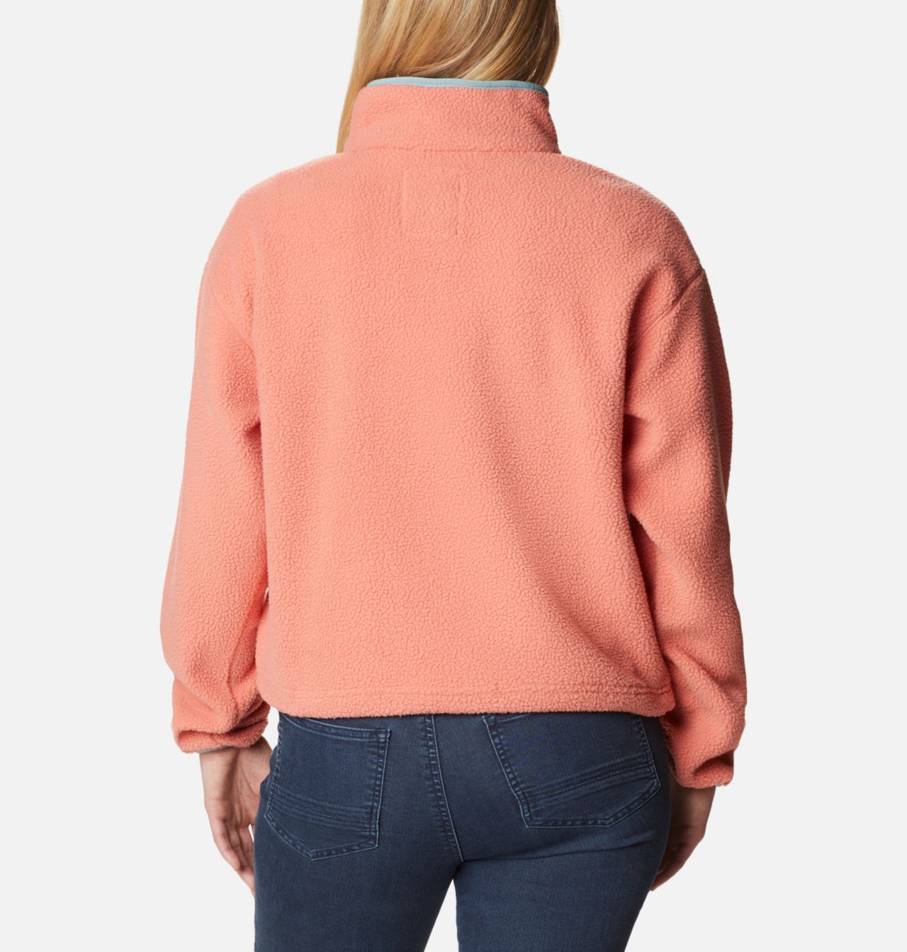 Helvetia™ Cropped Half Snap | 852 | M 2