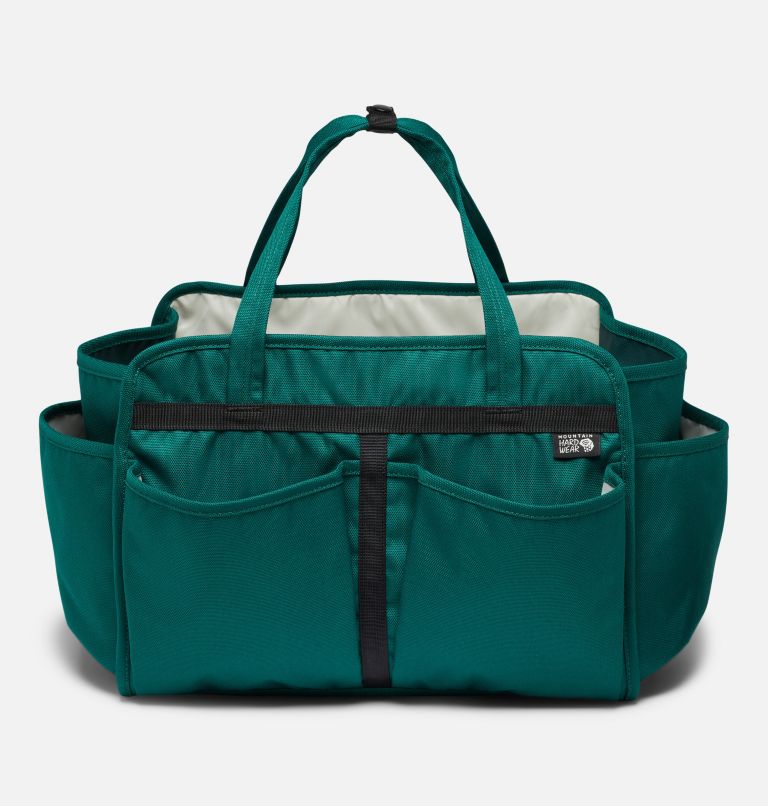 This Zippered Leather Tote Is a Versatile Carry-on Bag