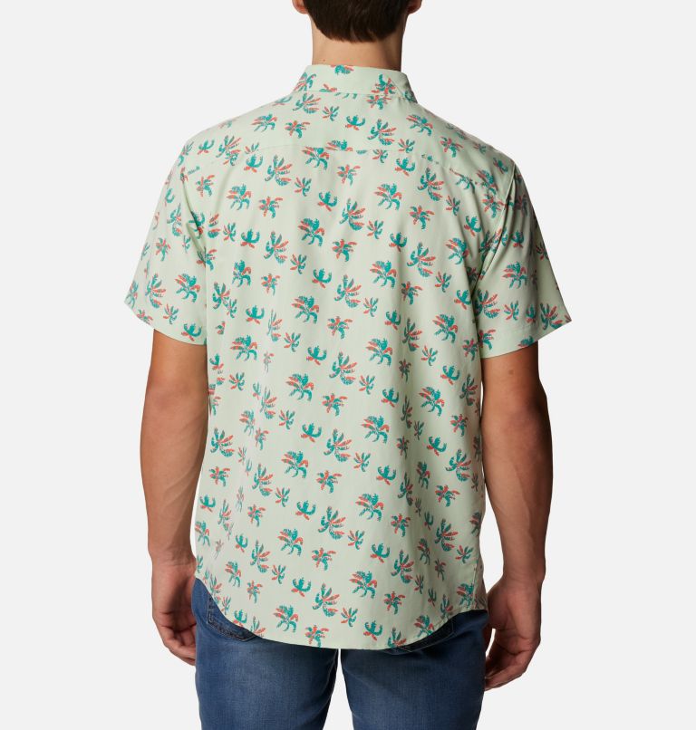 Thumbnail: Men's Captree Island Short Sleeve Shirt, Color: Ice Green Chameleon Palms, image 2