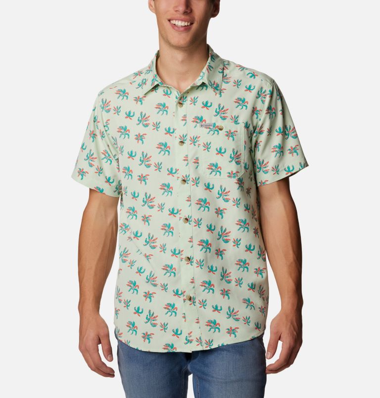 Thumbnail: Men's Captree Island Short Sleeve Shirt, Color: Ice Green Chameleon Palms, image 1