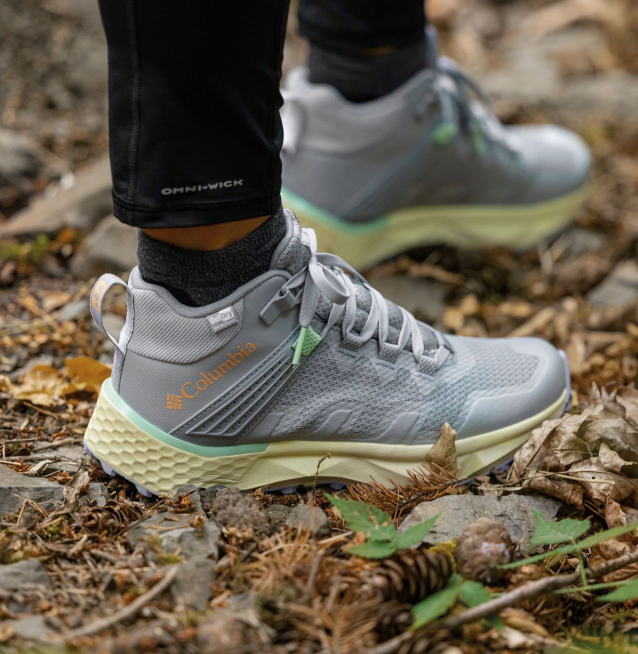 Women's Facet™ 75 Mid OutDry™ Shoe 10