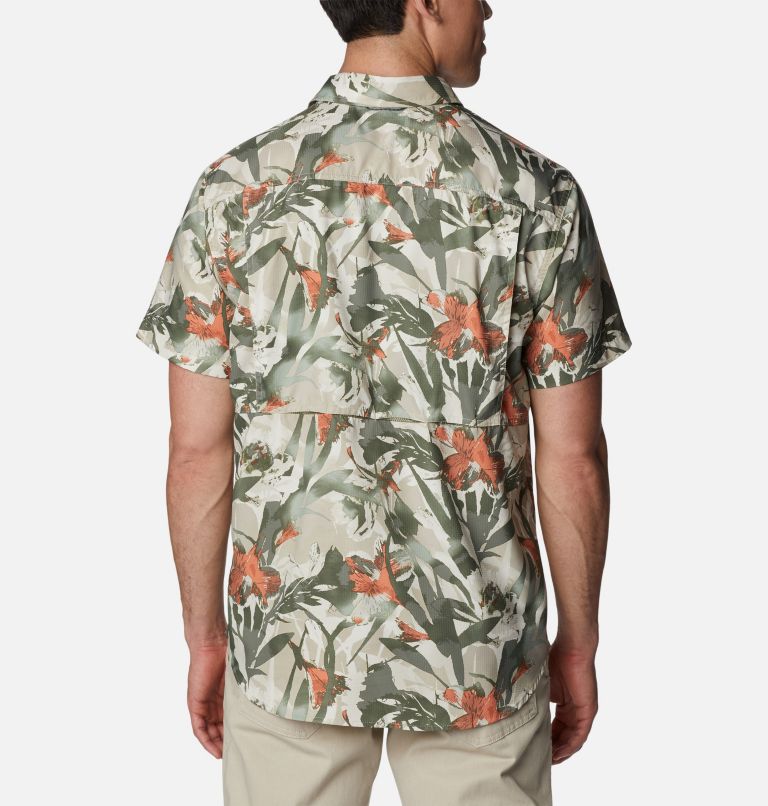Thumbnail: Men's Silver Ridge Utility Short Sleeve Shirt, Color: Ancient Fossil Floriculture, image 2