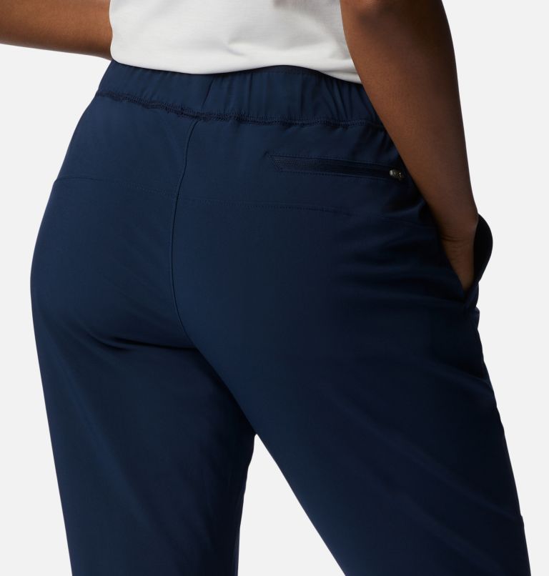 Thumbnail: Women's Endless Trail Training Joggers, Color: Collegiate Navy, image 5
