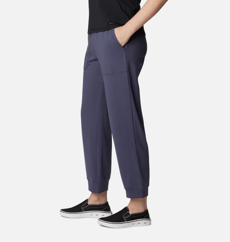 Thumbnail: Women's Columbia Lodge French Terry Pull-On Pants, Color: Nocturnal, Dark Nocturnal Logo, image 3