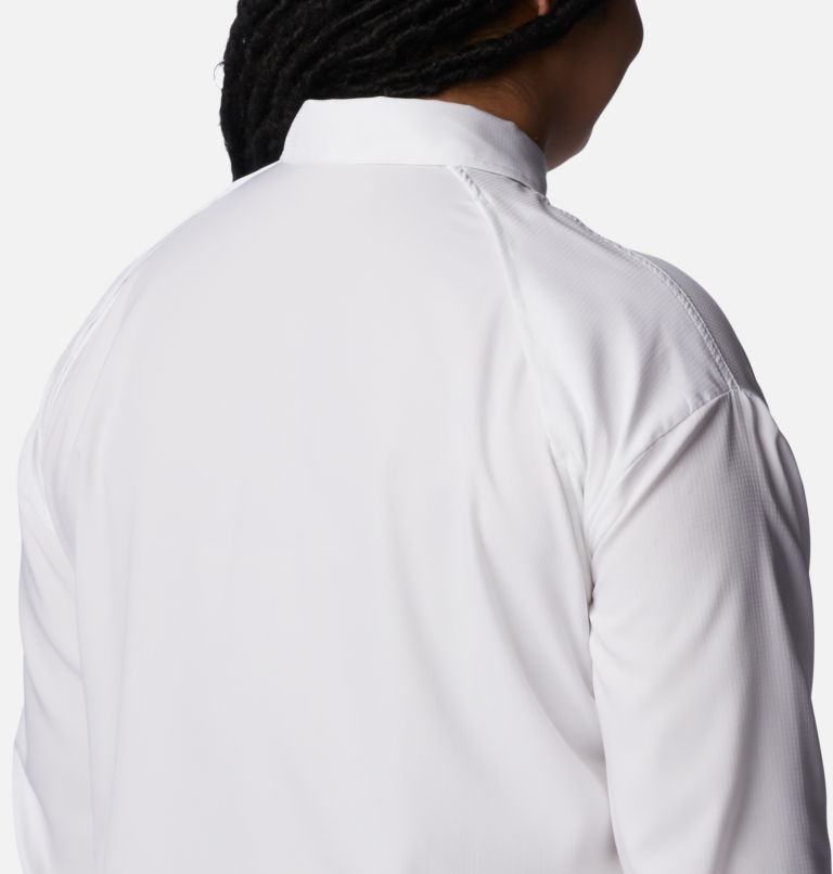 Thumbnail: Women's Silver Ridge Utility Long Sleeve Shirt - Plus Size, Color: White, image 5
