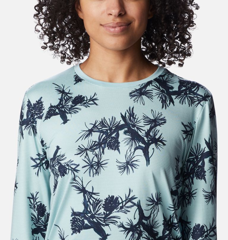 Thumbnail: Women's Leslie Falls Long Sleeve Technical T-Shirt, Color: Aqua Haze Pinecones, image 4