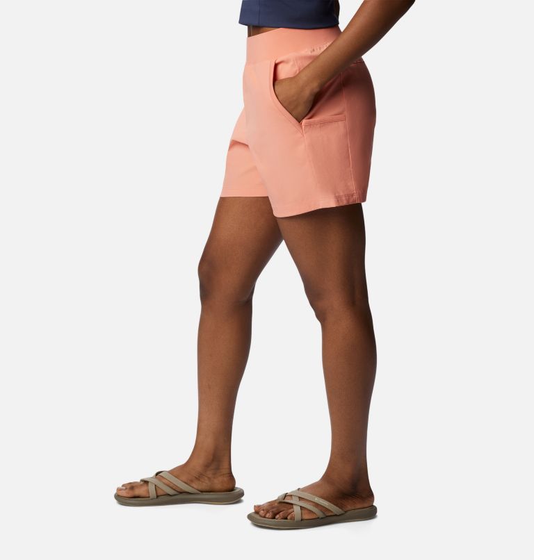 Thumbnail: Women's Leslie Falls Shorts, Color: Summer Peach, image 3