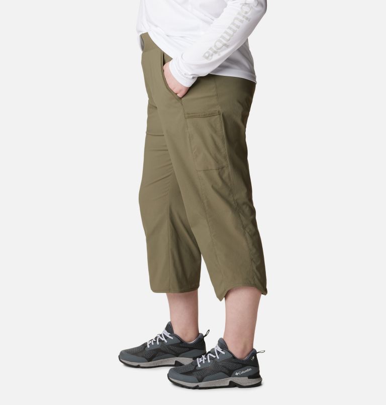 Thumbnail: Pantalon capri Leslie Falls Femme - Grandes tailles, Color: Stone Green, image 3