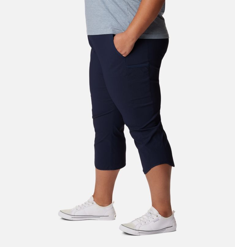 Şans Women's Safran Plus Size Sport Capri with Side Stripes