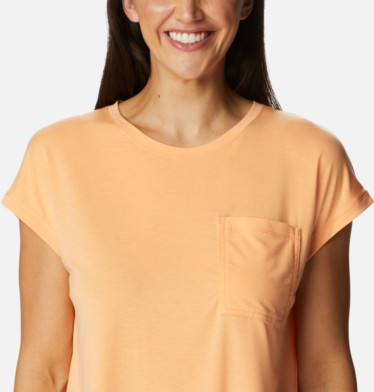 Thumbnail: Women's Boundless Trek T-Shirt, Color: Peach, image 4