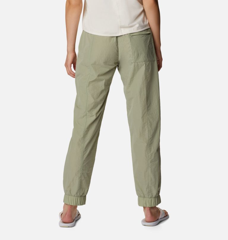 Pantalón deportivo Boundless Trek para mujer, Color: Safari, image 2