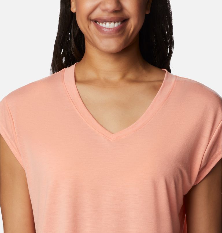 Thumbnail: Women's Boundless Beauty Tee, Color: Summer Peach, image 4