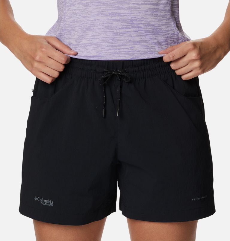 Women's Titan Pass Lightweight Shorts, Color: Black, image 4