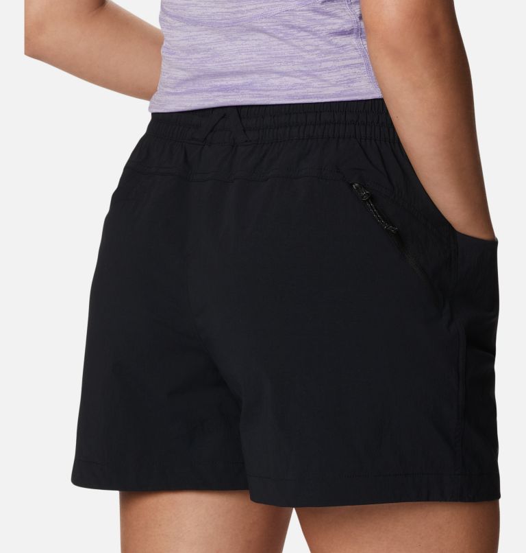 Thumbnail: Women's Titan Pass Lightweight Shorts, Color: Black, image 5