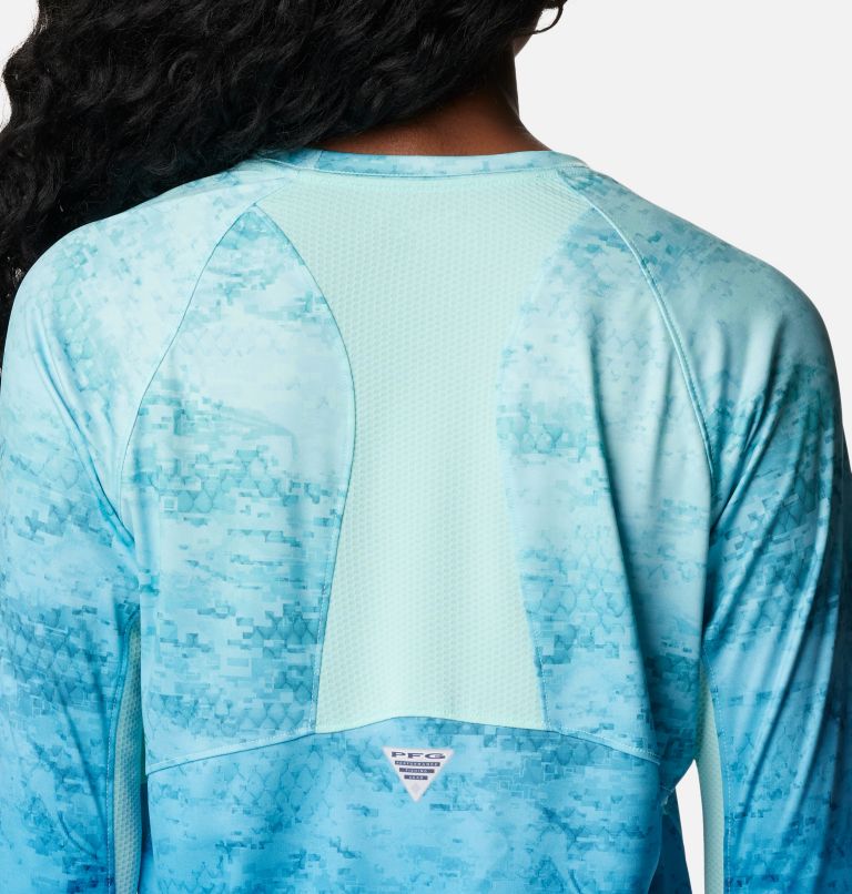 Thumbnail: Women’s PFG Super Tidal Tee Vent Long Sleeve Shirt, Color: Gulf Stream Camo Gradient, image 5